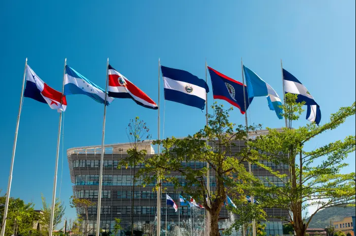 AMÉRICA CENTRAL O CENTROAMÉRICA ¿DÓNDE ESTAMOS?