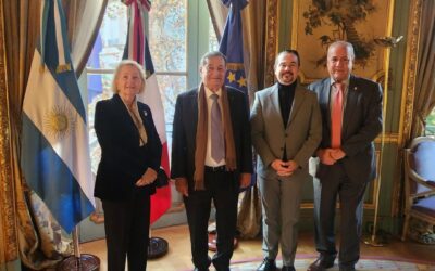 Doctor Omar Jaén, académico y diplomático panameño, acompañado del Embajador Juan Luis Correa, fue recibido en una visita de cortesía en la Embajada de Francia en Argentina por S.E. Romain Nadal, Embajador.