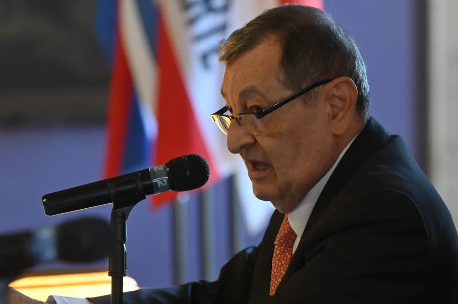 “La influencia de China en el Canal de Panamá es una ilusión”, dice el diplomático que negoció los tratados Torrijos-Carter